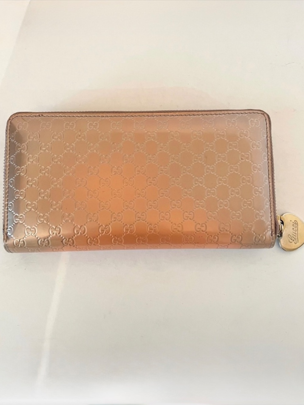 GUCCI Microguccisima Enamel Leather Long Wallet Pink
